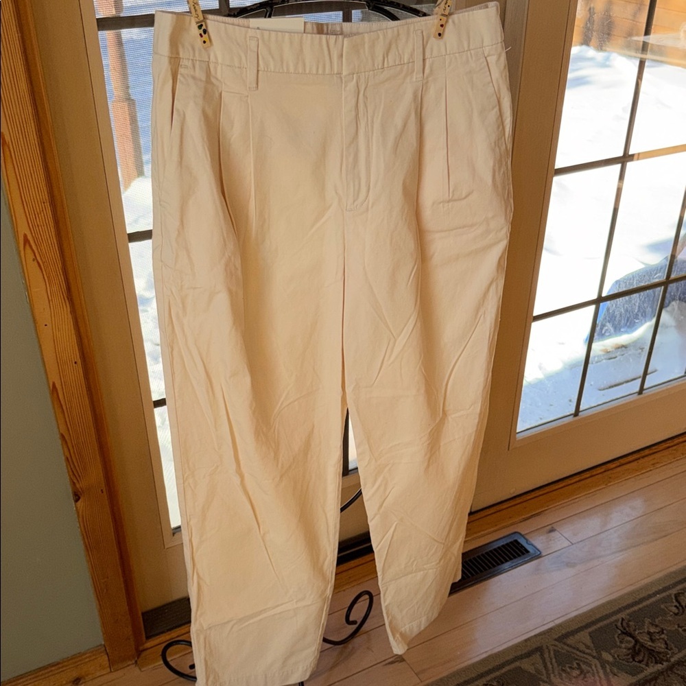 A New Day Womens High Rise Straight Leg Pleated Trousers Cream Size 12R NEW